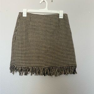 Houndstooth mini skirt